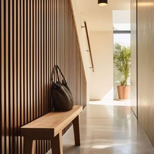 Akoestische Wandpanelen 60x280cm naturel eiken met zwart vilt (Let op: leverbaar vanaf laatste week Augustus) - Afbeelding 2